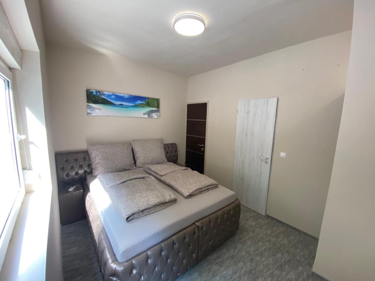 Kinizsi Udvar Apartmanház Balatonboglár Exterior foto